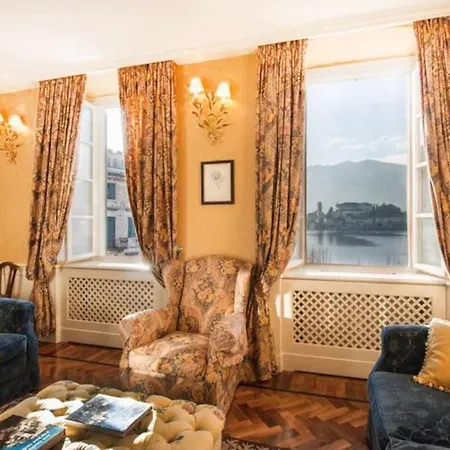 アパート Casa Orta Con Vista オルタ・サン・ジューリオ