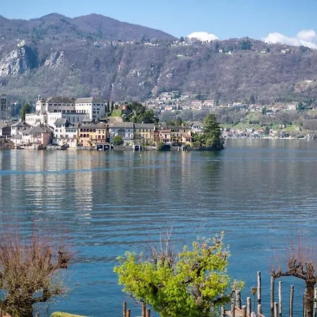 Casa Orta Con Vista Apartment